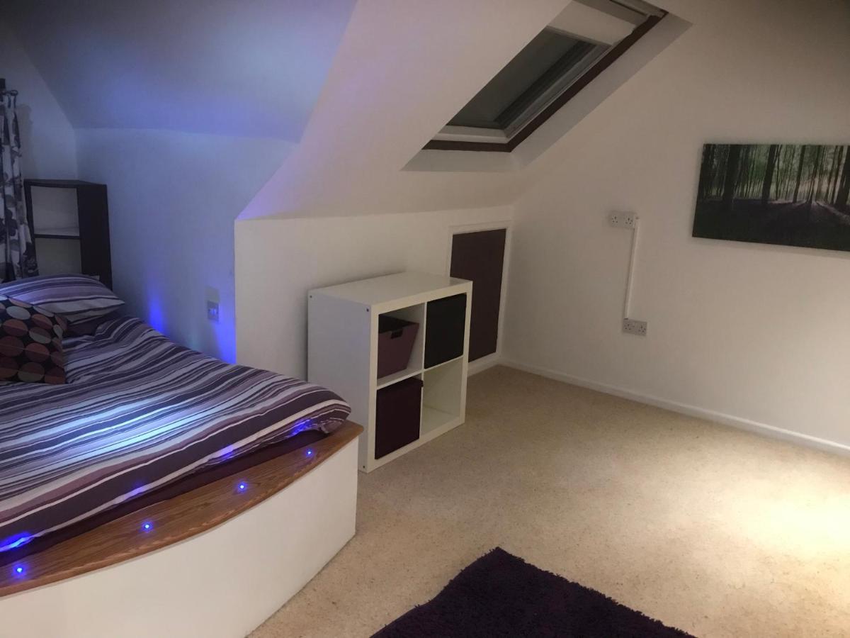Top Floor In Beautiful Home Weymouth Extérieur photo